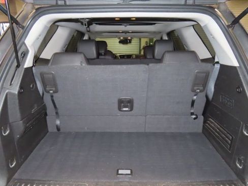 Used 2016 GMC Acadia Denali image 20