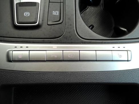 Used 2026 Kia Carnival LXS FWD image 52