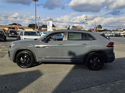 New 2026 Volkswagen Atlas Cross Sport SEL R-Line image 4