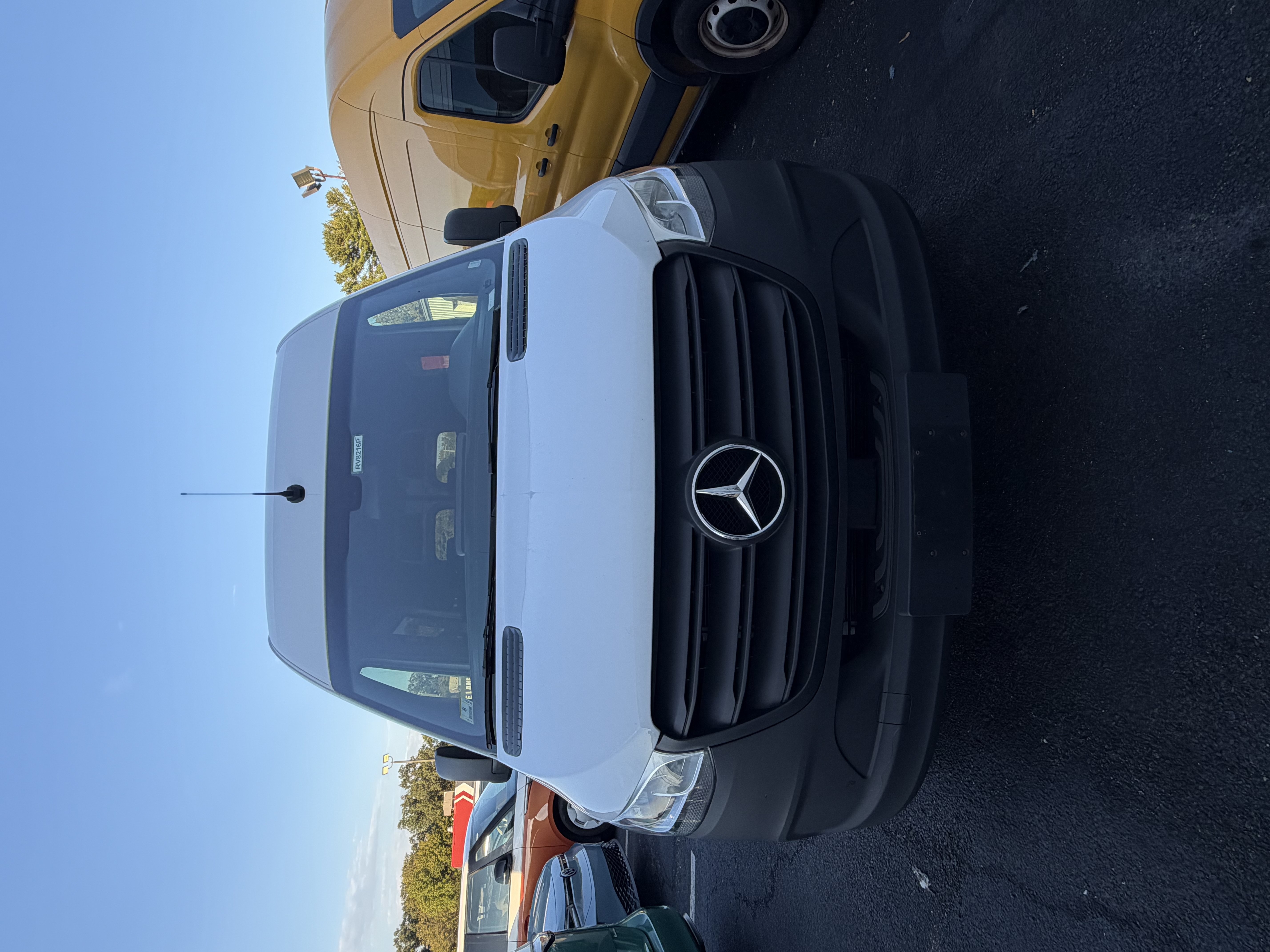 Used 2024 Mercedes-Benz Sprinter 2500 image 10