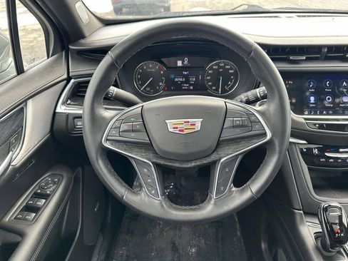 Certified 2023 Cadillac XT5 Premium Luxury image 16