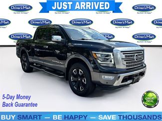 Used 2020 Nissan Titan Platinum Reserve w/ Moonroof Package AWD/4WD video 1