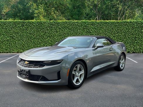 Used 2022 Chevrolet Camaro LT RWD image 8