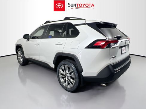 Used 2025 Toyota RAV4 XLE Premium FWD image 6