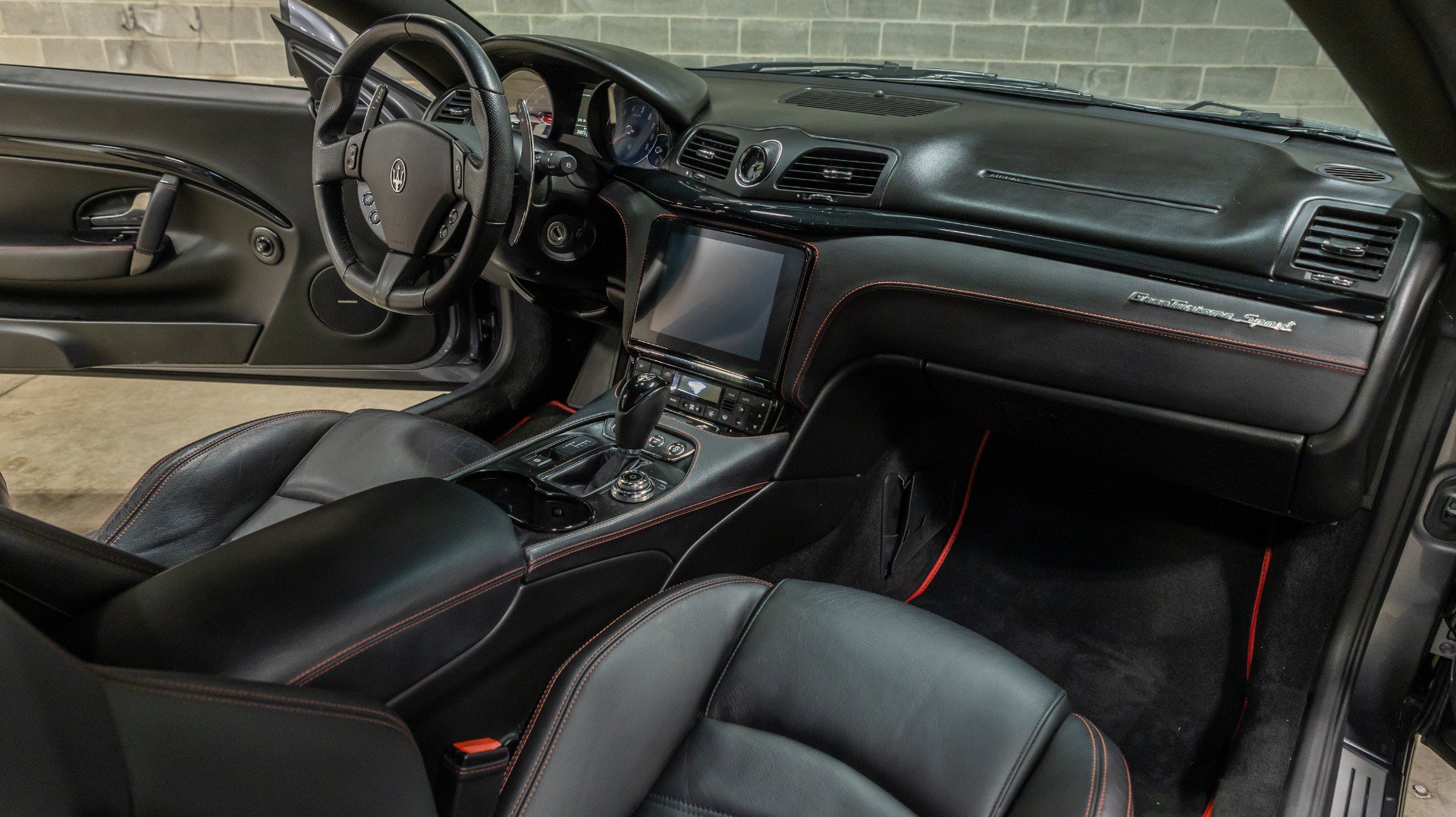 Used 2018 Maserati GranTurismo Sport RWD image 51