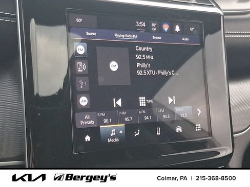 Used 2023 Jeep Grand Cherokee L Laredo AWD/4WD image 21