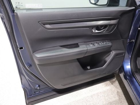 Used 2024 Honda CR-V LX image 11