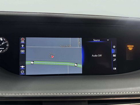 Used 2018 Lexus LS 500 F Sport w/ Accessory Package (Z2) RWD image 39