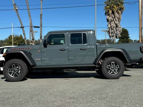 New 2026 Jeep Gladiator Mojave image 7