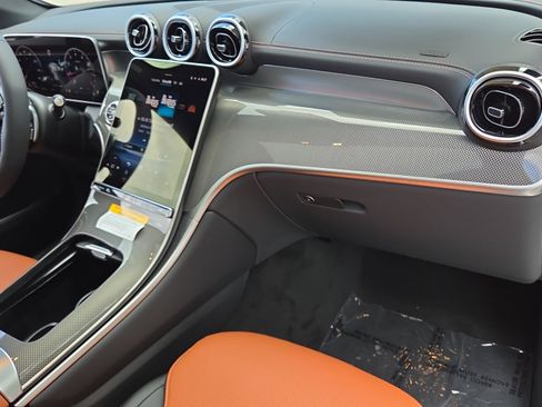 New 2026 Mercedes-Benz GLC 300 image 17