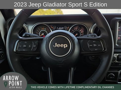 Used 2023 Jeep Gladiator Sport AWD/4WD image 27