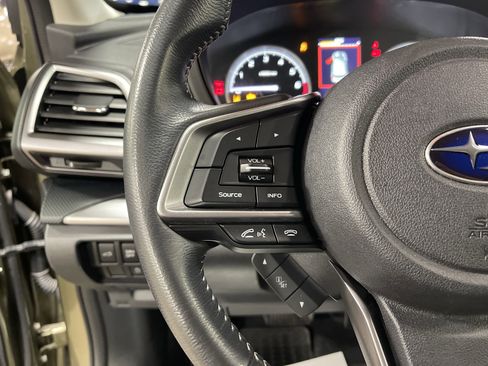 Used 2023 Subaru Forester Premium image 18