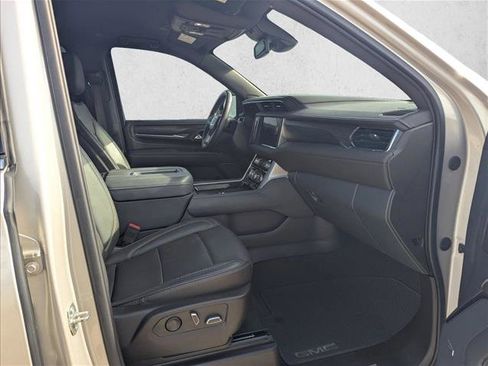 Used 2023 GMC Yukon XL Denali w/ Max Trailering Package AWD/4WD image 20