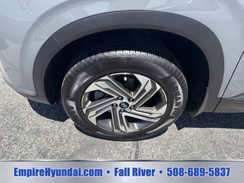 Certified 2022 Hyundai Santa Fe SE w/ Winter Weather Package AWD/4WD image 12