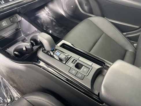 Used 2023 Toyota Prius Limited w/ Limited Premium Package AWD/4WD image 18