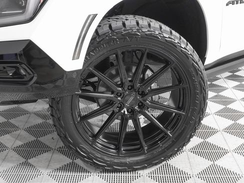 Used 2026 GMC Yukon XL AT4 Ultimate image 36