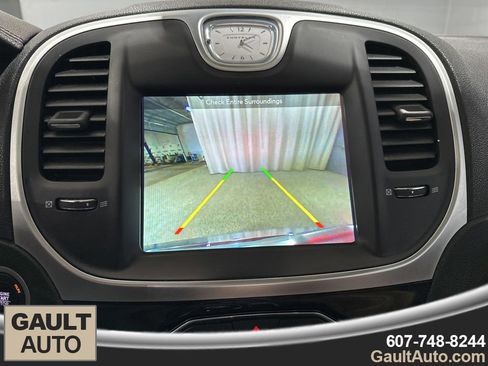Used 2018 Chrysler 300 Limited w/ Safetytec Plus Group AWD/4WD image 10