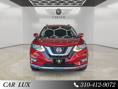 Used 2018 Nissan Rogue SV image 8