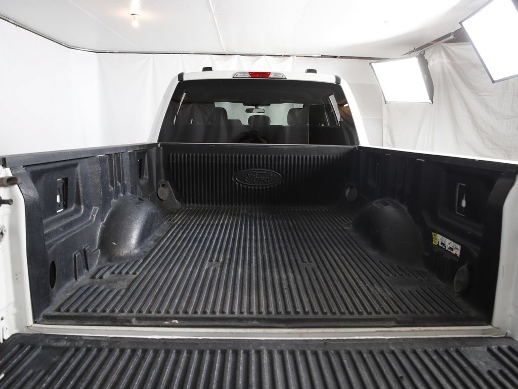 Used 2022 Ford F250 XLT w/ FX4 Off-Road Package AWD/4WD image 6