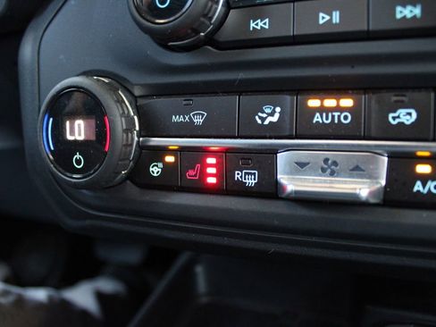 Used 2025 Ford Bronco Outer Banks AWD/4WD image 13
