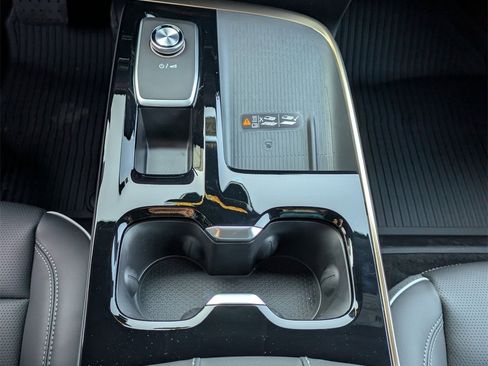 New 2026 Buick Enclave Avenir image 16