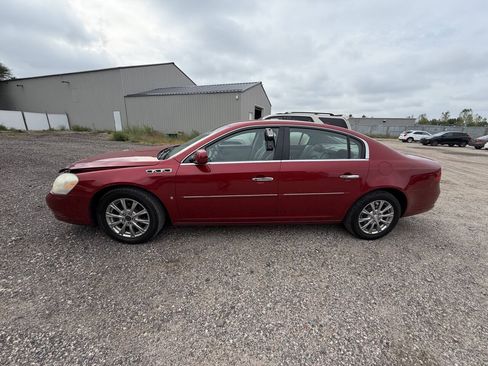 Used 2009 Buick Lucerne CXL FWD image 2