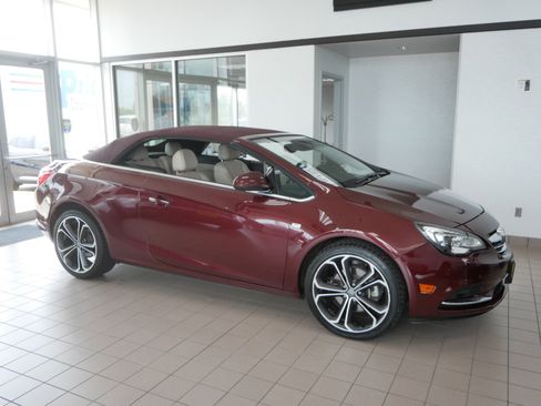 Used 2018 Buick Cascada Premium FWD image 32