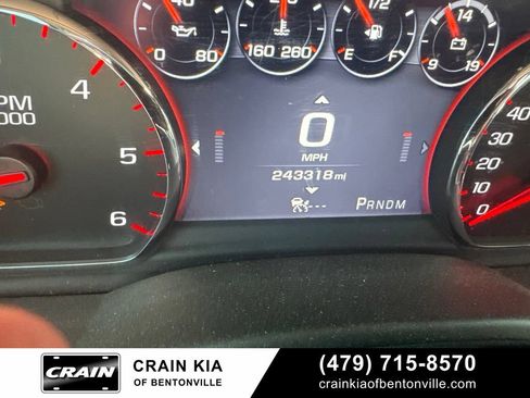 Used 2015 GMC Yukon Denali w/ Premium Package AWD/4WD image 22
