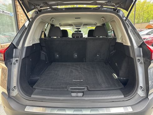 Used 2022 Nissan Rogue SV AWD/4WD image 11