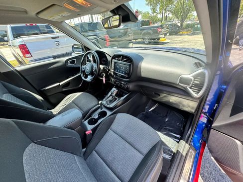 Used 2020 Kia Soul GT-Line FWD image 17