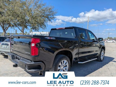 Used 2019 Chevrolet Silverado 1500 Custom w/ Custom Value Package image 3
