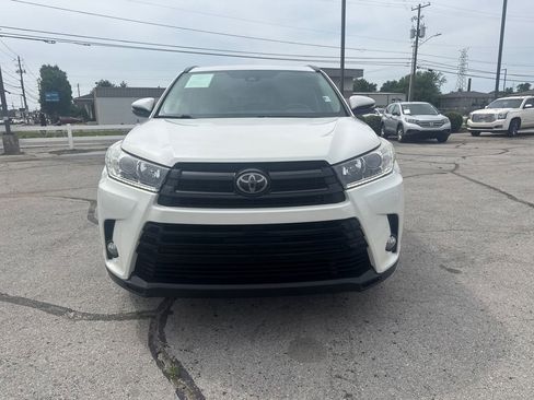 Used 2018 Toyota Highlander SE AWD/4WD image 8