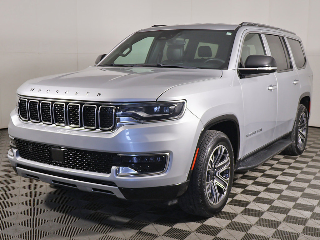 Used 2024 Jeep Wagoneer Series II w/ Flexible Seating Group AWD/4WD image 11
