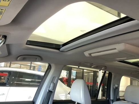 Used 2016 Honda Pilot Elite image 25