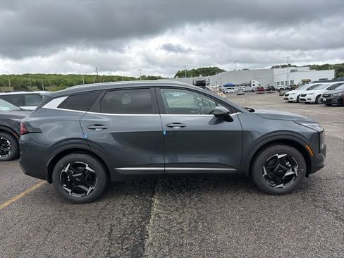 New 2026 Kia Sportage EX AWD/4WD image 2
