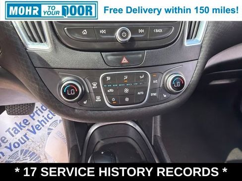 Used 2019 Chevrolet Malibu LT FWD image 24