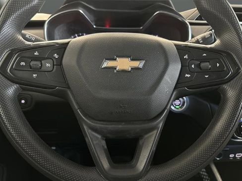 Used 2022 Chevrolet TrailBlazer LT w/ Convenience Package image 14