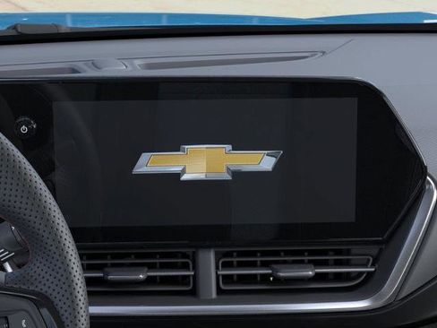 New 2026 Chevrolet Trax RS w/ Sunroof Package image 37