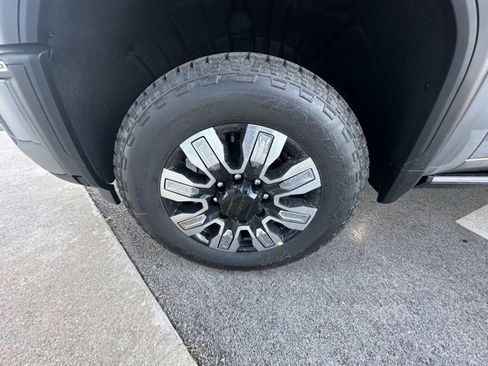 New 2026 GMC Sierra 2500 Denali w/ Denali Reserve Package image 10