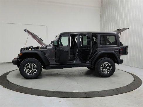 New 2026 Jeep Wrangler Unlimited Rubicon image 12
