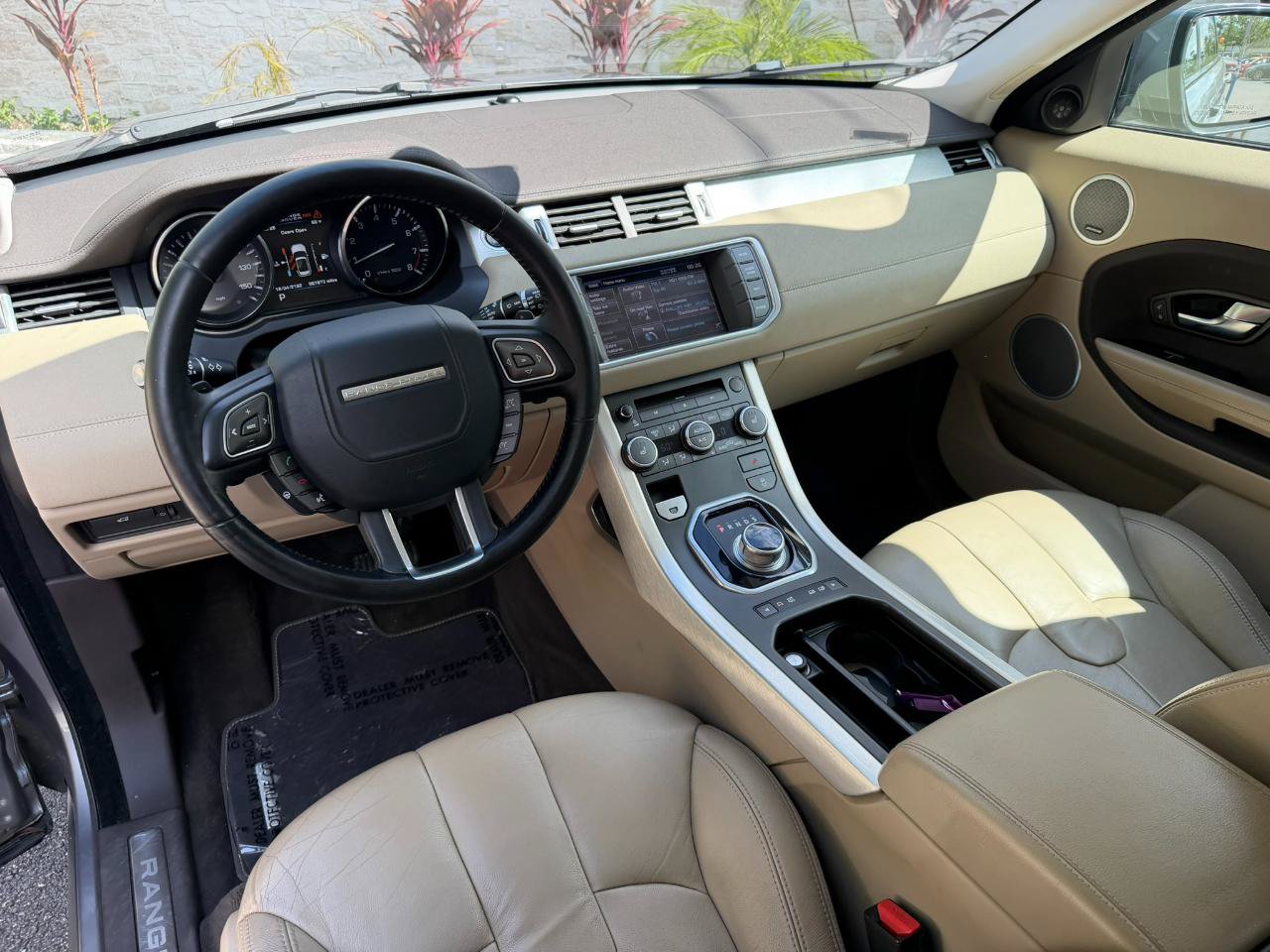 Used 2013 Land Rover Range Rover Evoque Pure Plus AWD/4WD image 23