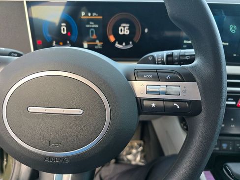 Used 2025 Hyundai Tucson SEL image 12