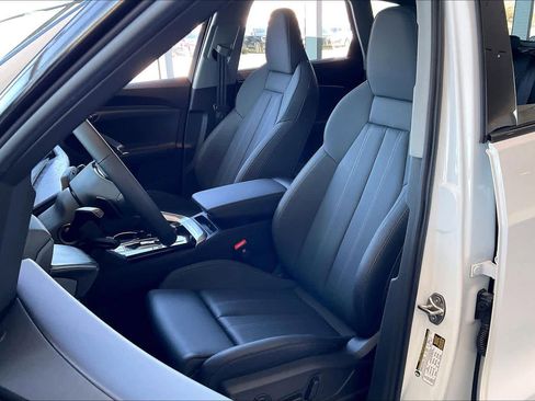 New 2025 Audi Q5 Premium Plus image 9