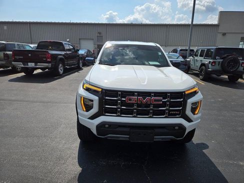 Used 2024 GMC Canyon AT4 w/ AT4 Premium Package AWD/4WD image 2