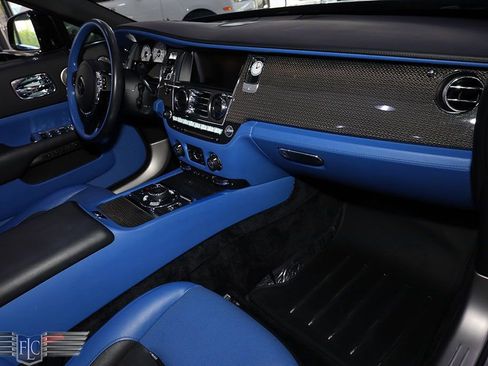 Used 2018 Rolls-Royce Dawn image 21