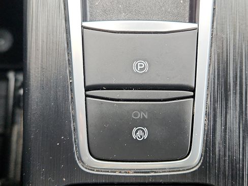 Used 2025 Ford Escape ST-Line w/ Cold Weather Package image 25