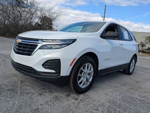 Certified 2024 Chevrolet Equinox LS w/ LS Convenience Package image 8