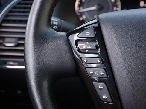 Certified 2024 Nissan Armada SL w/ Midnight Edition Package image 14