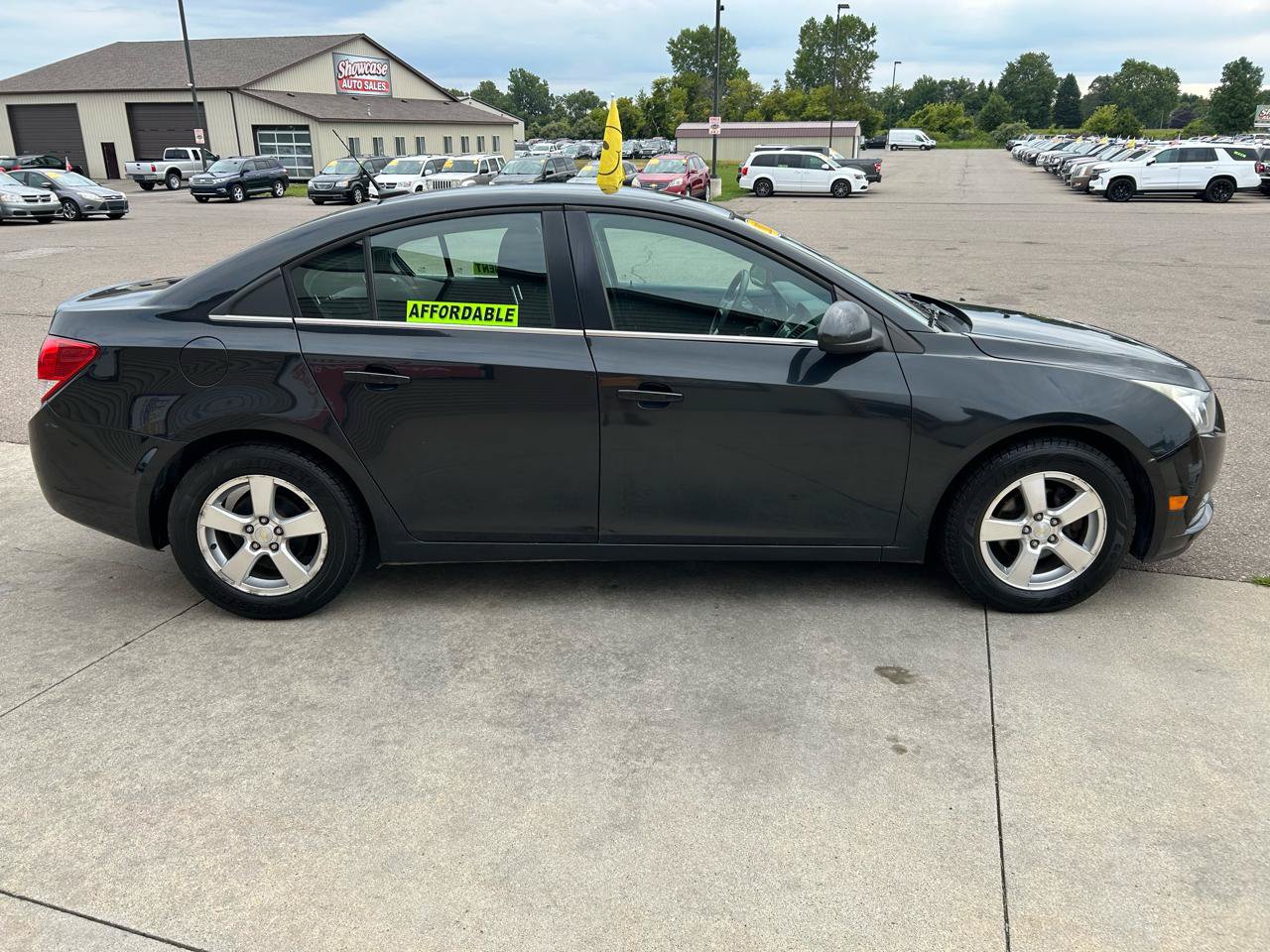 Used 2013 Chevrolet Cruze LT FWD image 4