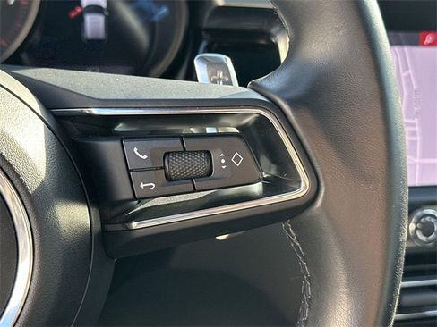Used 2024 Porsche Macan image 37